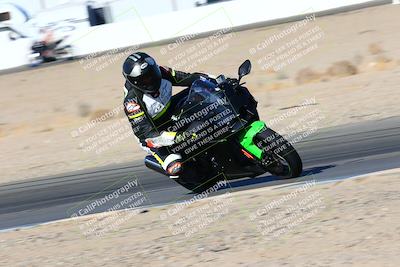 media/Jan-08-2022-SoCal Trackdays (Sat) [[1ec2777125]]/Turn 15 Inside (950am)/